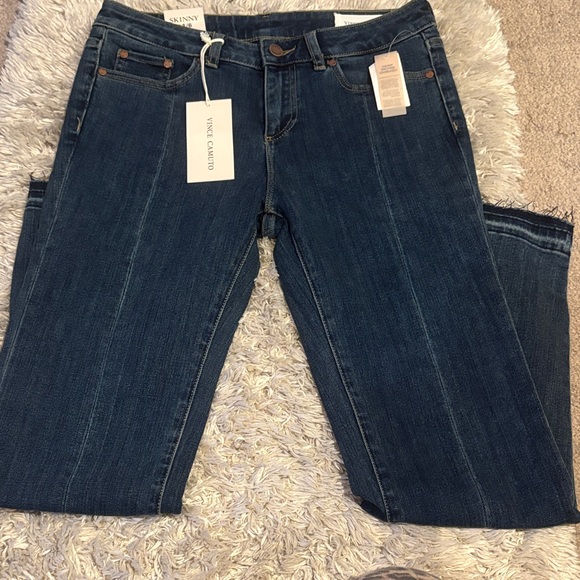 NWT Vince Camuto size 6 skinny jeans with detailed cuffs - Picture 2 of 9